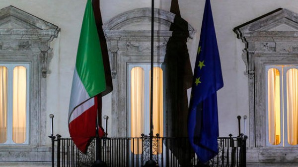 Oggi è il giorno della verità, nel pomeriggio sapremo se si aprirà la crisi di governo e se Renzi farà dimettere le sue ministre