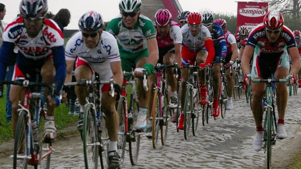 Oggi, domenica 12 aprile, torna la Parigi-Roubaix, è la terza Classica Monumento della stagione