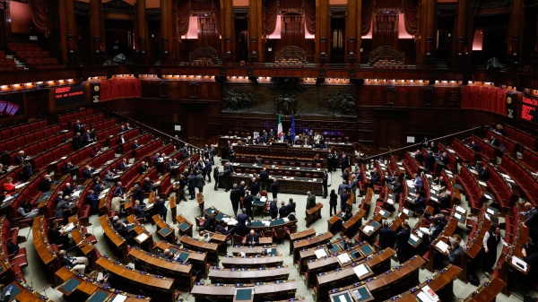 Oggi il varo della Manovra da 22 miliardi, maratona notturna per gli ordini del giorno