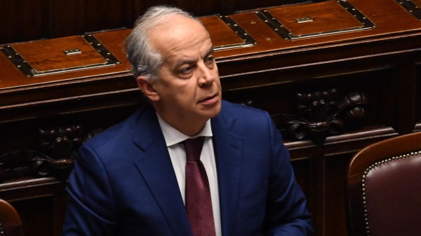 Olimpiadi, il ministro dell’Interno Piantedosi ribadisce: “L’Ice non potrà svolgere attività operativa”