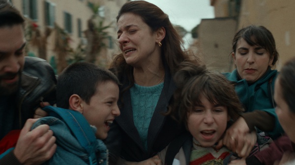 Oscar 2026: nulla da fare per Familia, non entra nelle shortlist, ma l'Italia sogna con Playing God di Mattia Burani