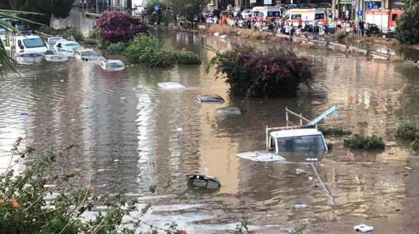 Palermo, bomba d'acqua, 300 interventi dei pompieri e case evacuate