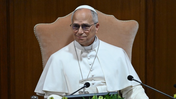 Papa Leone presenta l'enciclica Magnifica Humanitas. "Restiamo umani e disarmiamo l'intelligenza artificiale"