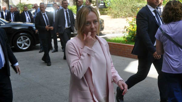 Pnrr, Meloni accetta la mediazione di Bruxelles: okkey alla terza rata, ma parte dei fondi slittano