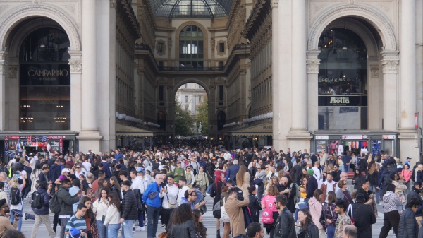 Ponte 1° maggio, 4 milioni di italiani in viaggio. L’alloggio preferito: case di amici e parenti