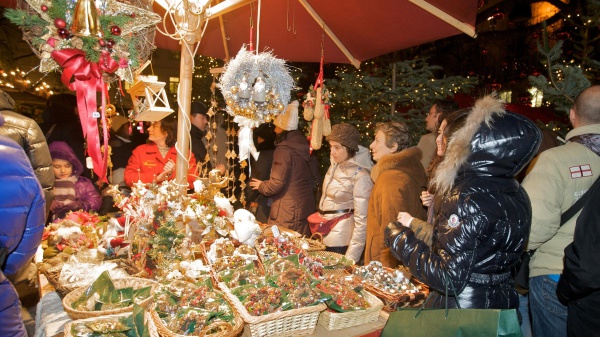 Ponte dell'Immacolata: quasi 14 milioni di italiani in viaggio per una mini-vacanza, pesano i rincari