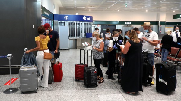 Riparte il turismo in Italia, eliminata la quarantena dai Paesi dell’Unione Europea e da altri Stati