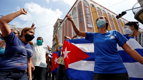 Rivolta a Cuba, scontri e proteste come negli anni 90
