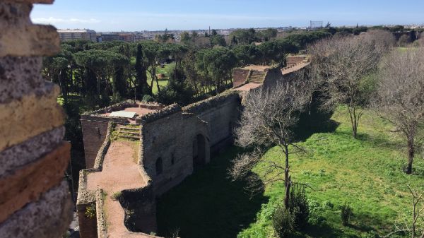 Roma, dopo 10 anni al via manutenzione delle Mura Aureliane