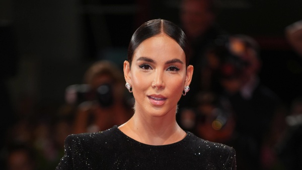 RTL 102.5 è Radio Ufficiale della 50ª edizione della Stramilano. Paola di Benedetto, speaker di RTL 102.5 sarà la madrina di questa importante edizione.
