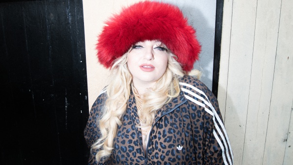 Sanremo 2026, Meek su RTL 102.5 presenta il brano “Fabulous”