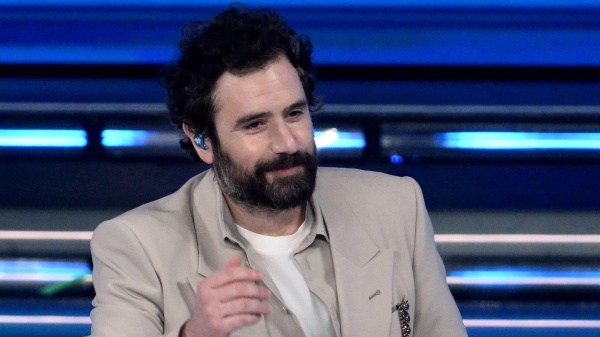 Sanremo 2026, Tommaso Paradiso duetta con gli Stadio, ecco cosa c’è da sapere sulla cover