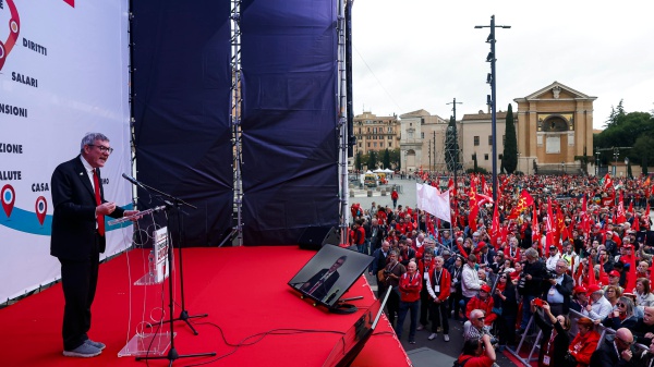 Sciopero del trasporto locale con disagi limitati, a Milano chiusa la linea M3, bus a rischio a Roma e Palermo