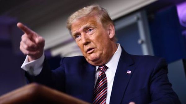Scoop del New York Times, Trump ha pagato zero tasse per dieci anni, lui si difende e parla di fake news