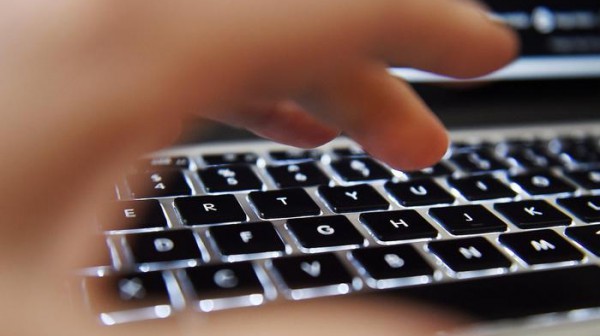 Scoperto virus informatico; sfrutta la popolarità di Netflix e WhatsApp per rubare informazioni alle vittime
