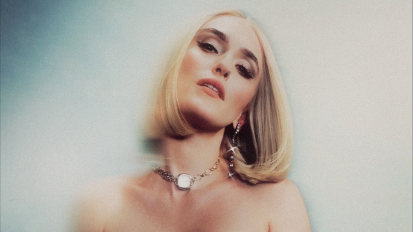 Serata cover a Sanremo 2026: Mara Sattei e Mecna sul palco dell’Ariston con “L’ultimo bacio”