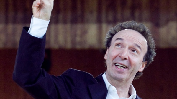Roberto Benigni compie settant'anni. Auguri anche dal Presidente della Repubblica Mattarella