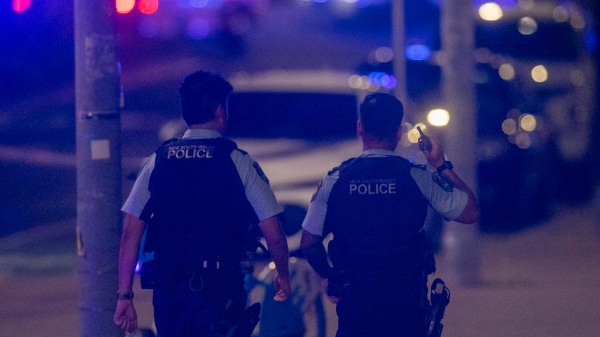 Sydney, sparatoria di massa ad Hanukkah. “Attentato contro la comunità ebraica”