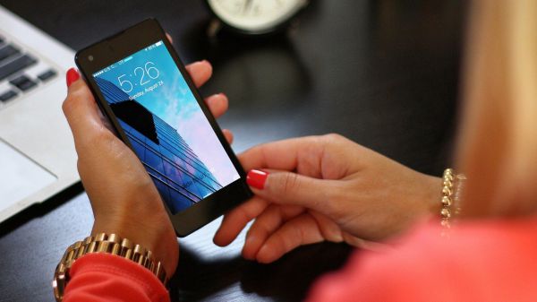 Smart working e vacanze, come conciliare il lavoro da remoto con le ferie? A RTL 102.5 parla l'esperta