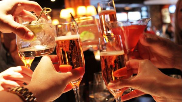 Spagna, stop all'happy hour a Ibiza e Maiorca