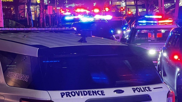 Sparatoria alla Brown University, due studenti uccisi e nove feriti mentre prosegue la caccia al killer