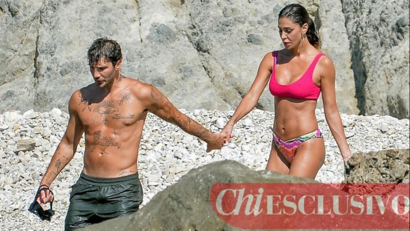 Stefano De Martino e Belen Rodriguez a Ponza, fuga romantica con paparazzi al seguito