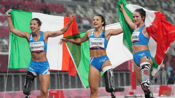 Storico successo nei 100 metri donne alla Paralimpiadi, il podio tutto italiano