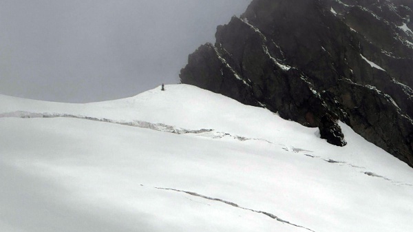 Strage di alpinisti, tra loro diversi italiani. Tentavano la scalata dell'Himalaya