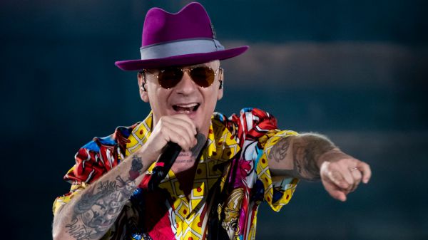 Suite 102.5 Prime Time Live, lunedì 12 ottobre il secondo appuntamento con l'esclusivo concerto di J-Ax