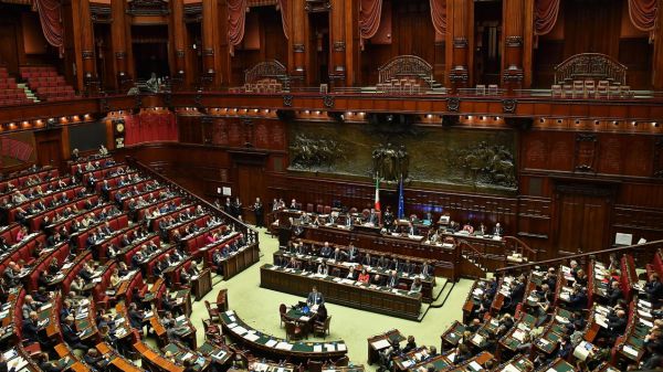 Taglio parlamentari, la Lega aiuta il referendum
