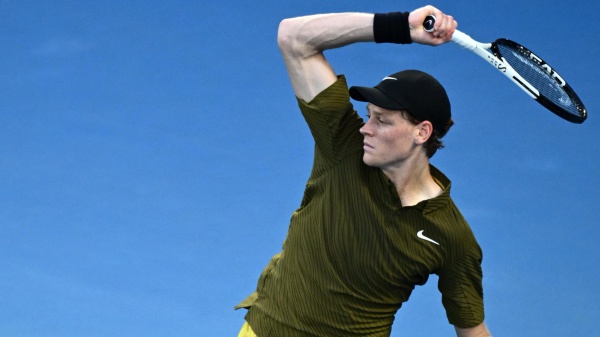 Tennis, Australian Open, Jannik Sinner vince e supera il turno contro Hugo Gaston