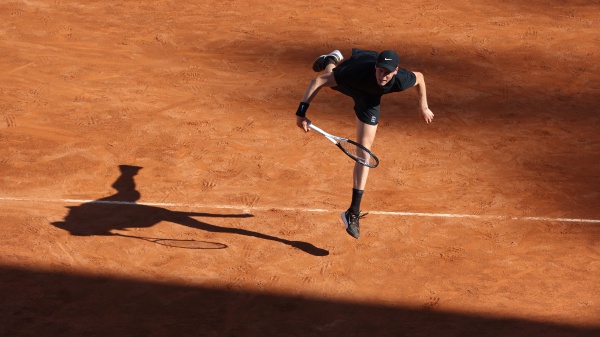 Tennis, Internazionali BNL d'Italia, lunedì perfetto per Jannik Sinner e Jasmine Paolini che volano sulla terra rossa del Centrale
