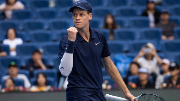 Tennis, Jannick Sinner in semifinale a Pechino, battuto l'ungherese Marozsan