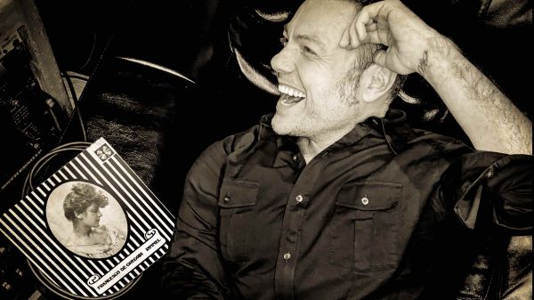 Tiziano Ferro in diretta Instagram: "Il 6 novembre esce il mio primo disco di cover, Rimmel sarà il primo singolo"