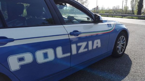 Torino, aggrediscono clochard in centro, arrestati tre ventenni