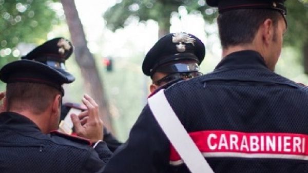 Torino, tenta di sgozzare la compagna, in passato aveva ucciso la fidanzata