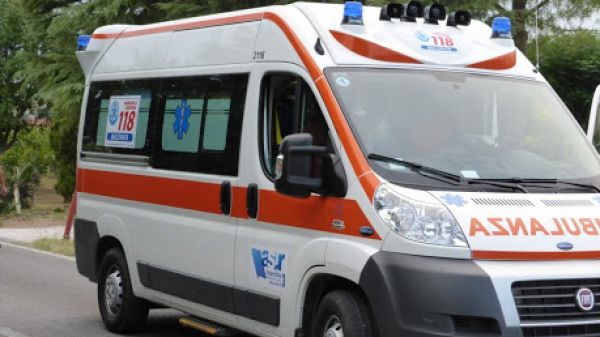 Torino, uccide la madre e si suicida lanciandosi dal nono piano