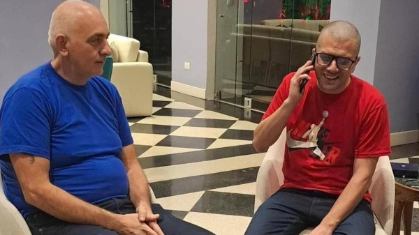 Trentini e Burlò liberi. Presto il rientro in Italia. Il primo desiderio, una sigaretta