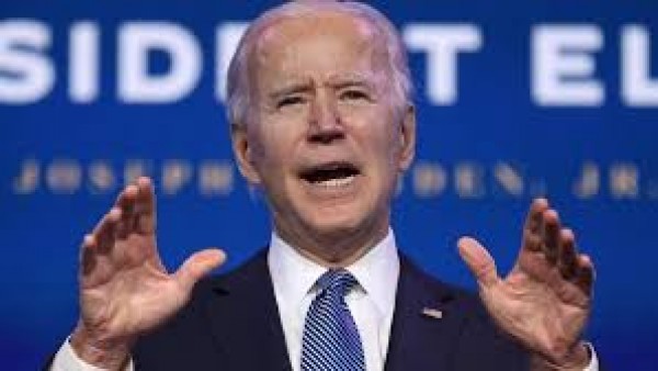 Trump riconosce la vittoria di Biden, ma non lo nomina mai, morto un poliziotto ferito nell'assalto al Congresso americano