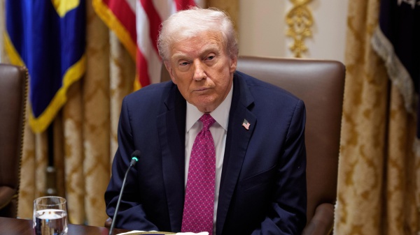 Trump, riunito nella Situation Room non prende una decisione sull'Iran