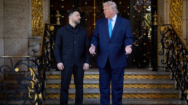 Trump sente Putin e riceve Zelensky, 'accordo sempre più vicino'. Ora la palla è nel campo di Putin