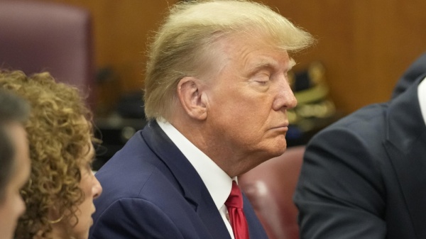 Trump si dichiara di nuovo non colpevole e attacca Biden
