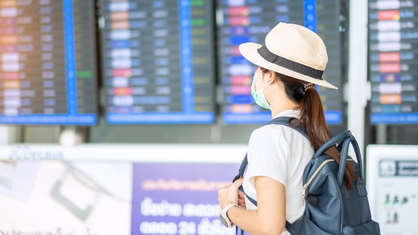 Turismo: stagione estiva a rischio, pioggia di disdette per i timori legati alla variante Delta