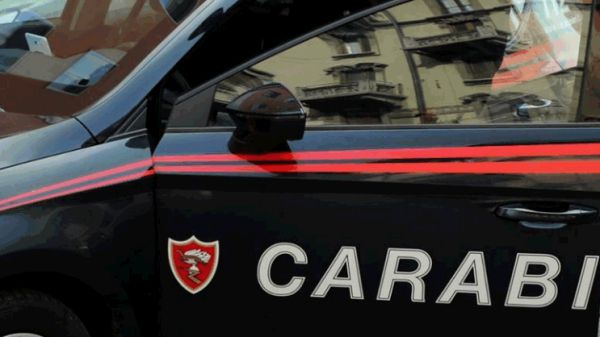 Uccide il figlio e si spara, aveva scritto su Facebook: "Nessuno potrà dividerci"