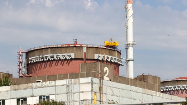 Ucraina, bombardamenti vicino alla centrale nucleare di Zaporizhzhia, l'Aiea valuta i danni
