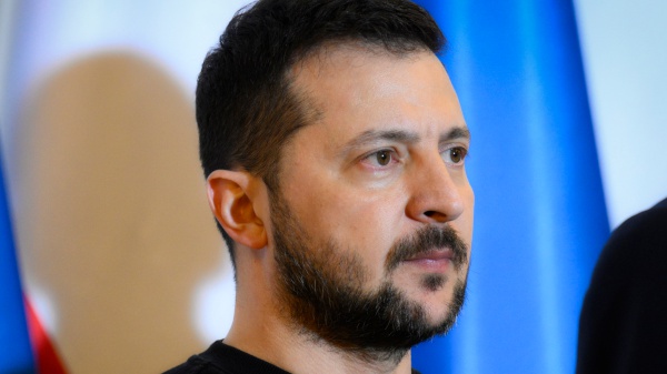 Ucraina: primo colloquio tra Zelensky e