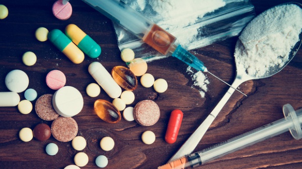 Una droga nuova a settimana: ecco il report che fotografa un’Europa sempre più stupefacente