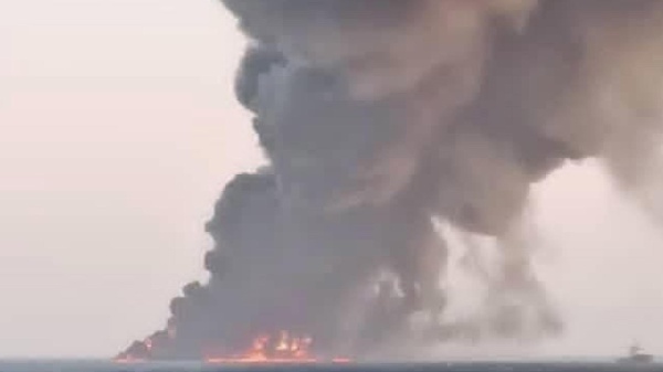 Colpiti oltre 90 obiettivi militari sull'isola iraniana di Kharg, è quanto hanno precisato le forze Usa, dopo i raid della notte scorsa. Duro avvertimento di Trump: se Teheran non sblocca lo stretto di Hormuz prenderemo di mira anche le infrastruttur