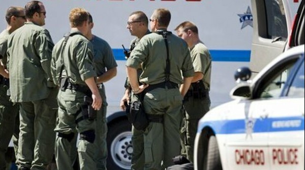Usa, shock a Chicago, polizia insegue e uccide un 13enne, ira nella comunità ispanica, sospeso l'agente