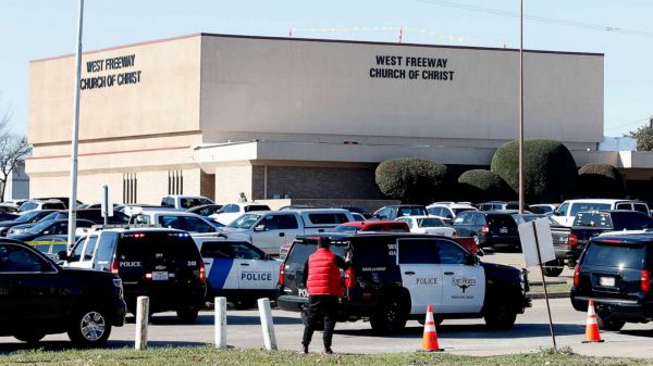 Usa, sparatoria in una chiesa in Texas, tre morti
